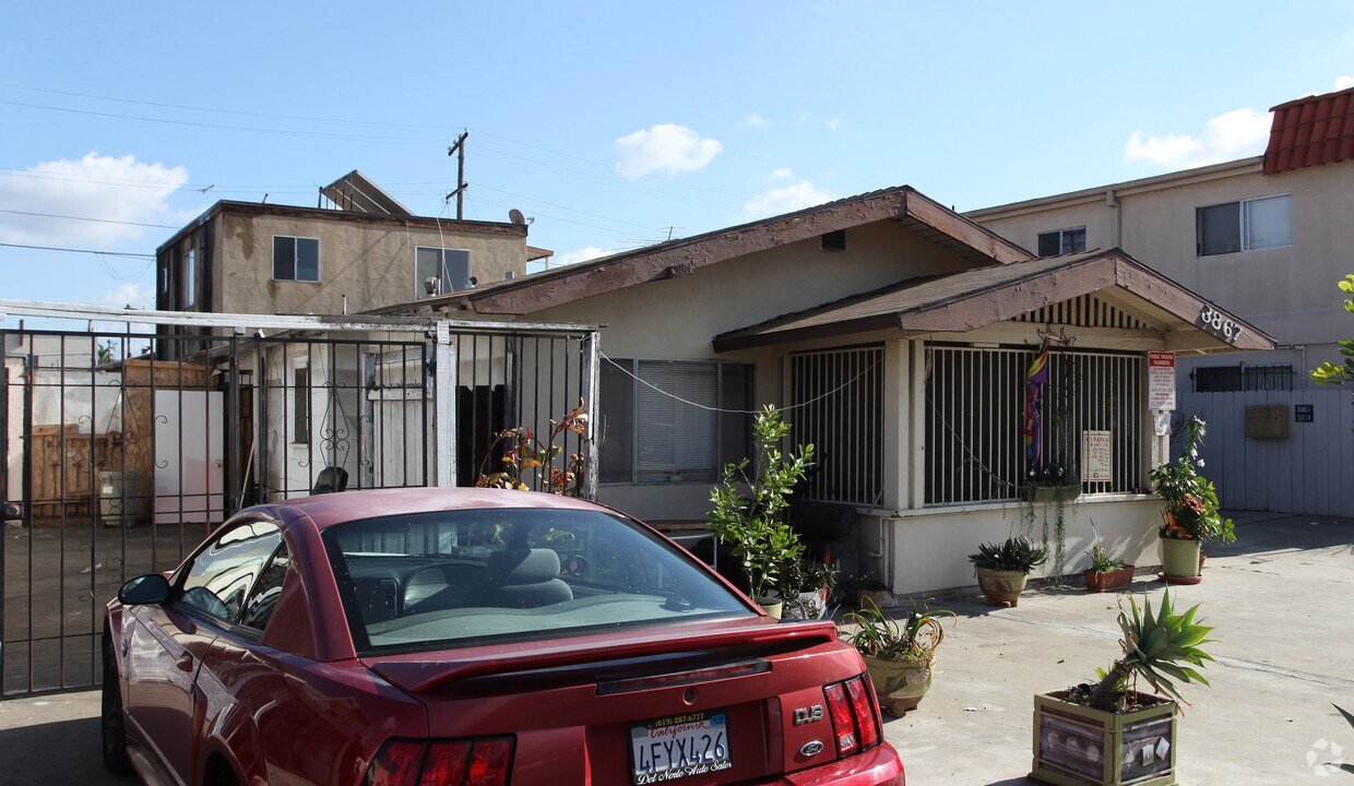 Building Photo - 3867-3871 Marlborough Ave