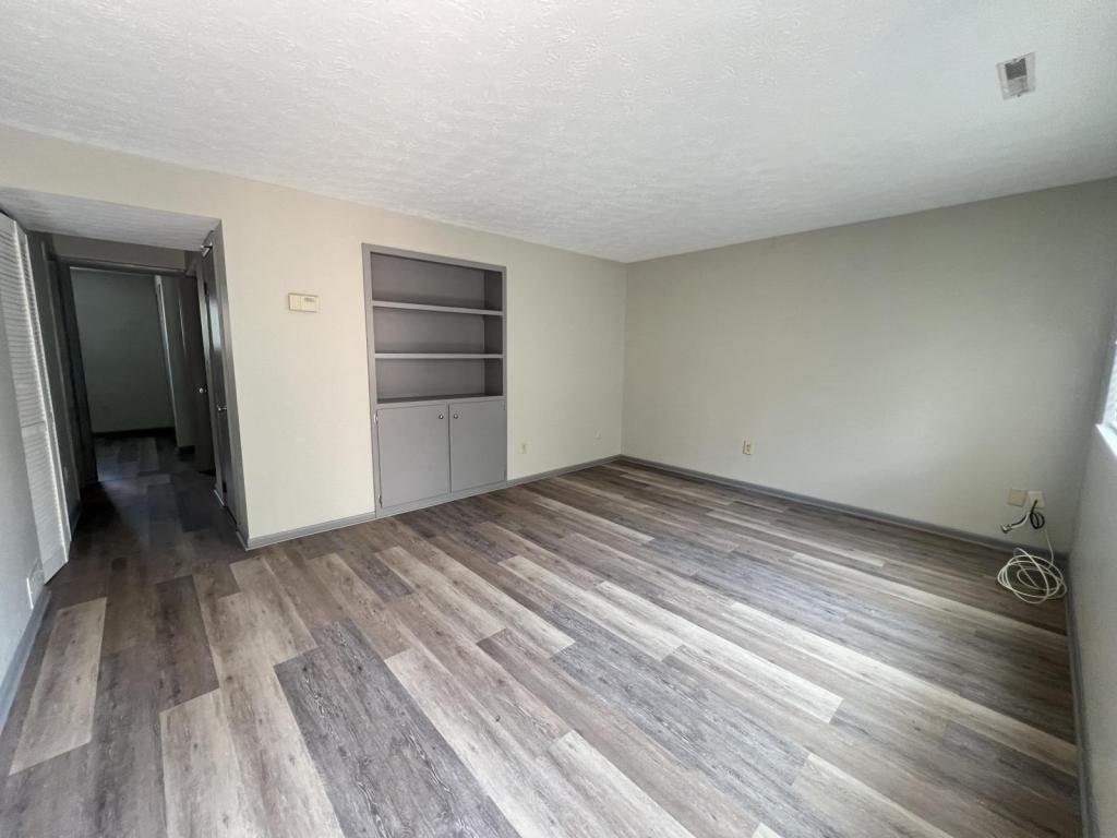 Foto principal - 355 E 20th Ave