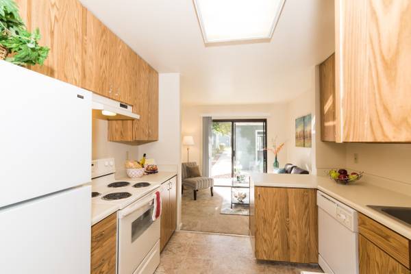 Building Photo - 938 Neptune Ct