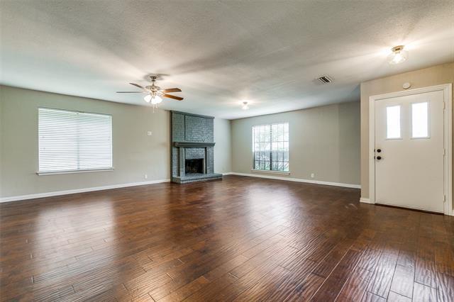 Foto del edificio - 2610 Holy Cross Ln