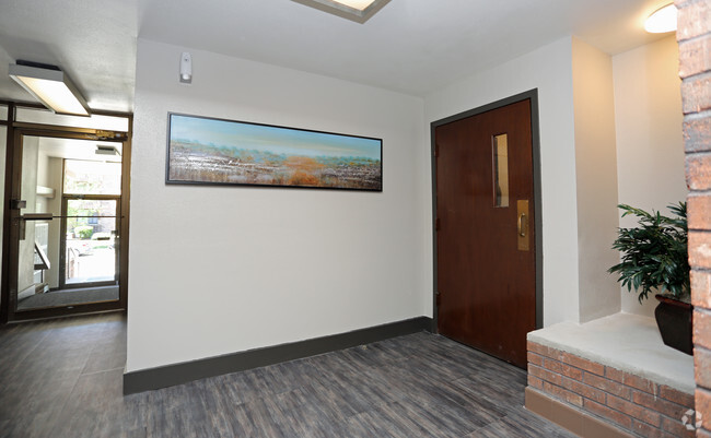 Lobby Photo - Riverland Apartments