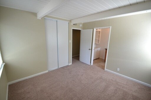 Building Photo - 456 Camellia Way