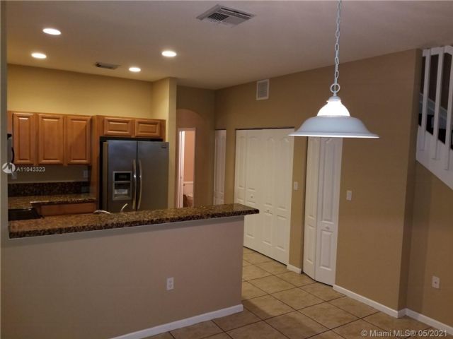 Foto del edificio - 21219 NW 14th Pl