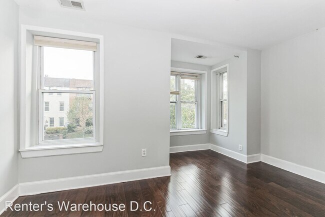 Foto del edificio - 4 br, 3.5 bath House - 1007 Florida Ave NE