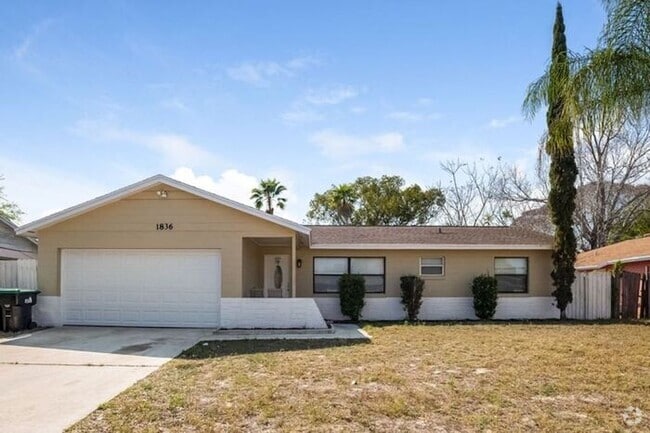 Building Photo - 1836 Columbine Dr