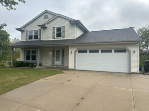 Building Photo - 7258 Countryside Ct
