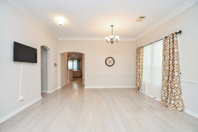Building Photo - 7835 Stone Oak Ct