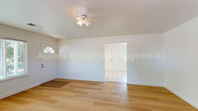 Building Photo - 1909 Freida Ct