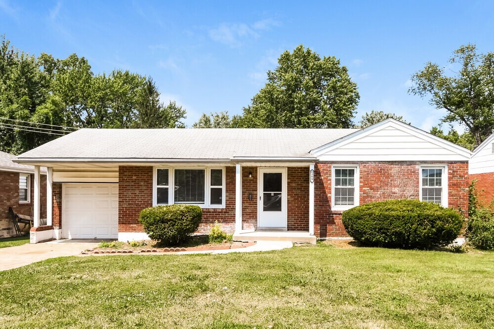 Foto principal - 1249 Waldorf Dr