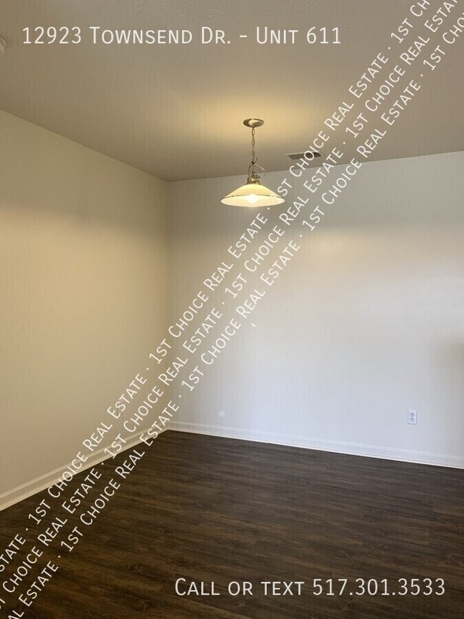 Building Photo - 12923 Townsend Dr