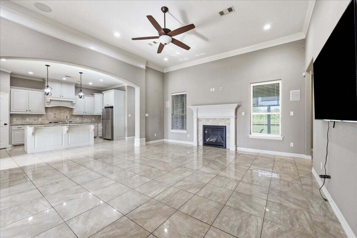 Foto del edificio - 160 Colonial Estates Dr