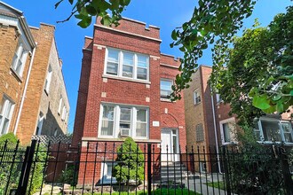 Building Photo - 4843 N Drake Ave