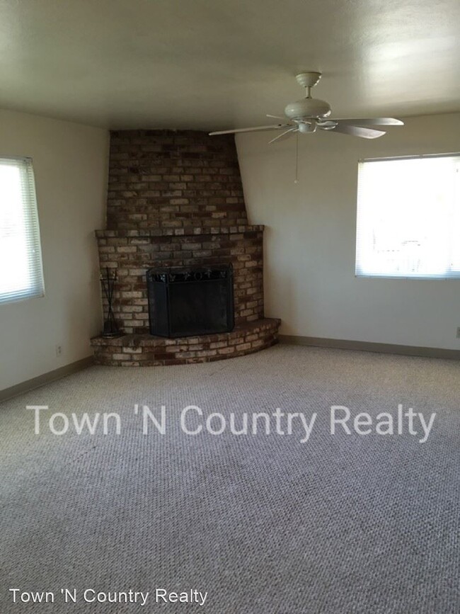 Building Photo - 2 br, 1 bath House - 365 Trinity Avenue