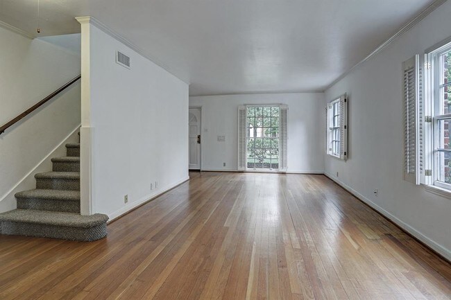 Building Photo - 3215 Rice Boulevard