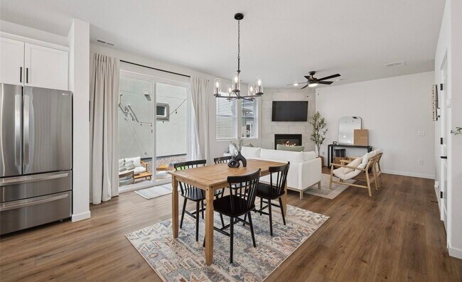 Foto del edificio - Like New 3 Bedroom Home in Wolf Ranch!