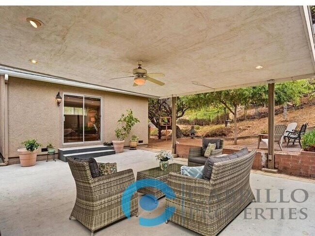 Building Photo - 1912 Gateway Dr