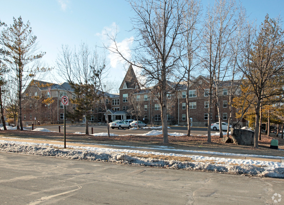 Building Photo - Eagle Ridge Place