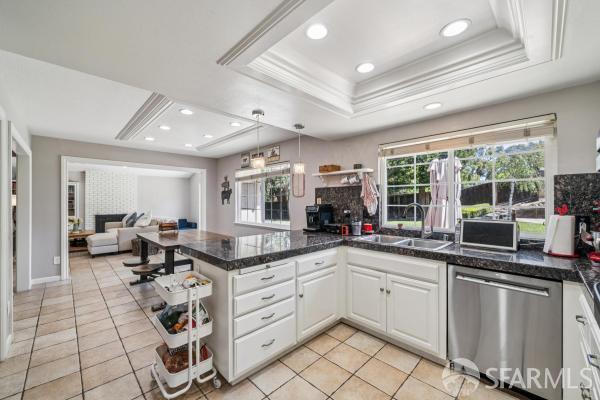 Foto del edificio - 4532 Blackburn Ct