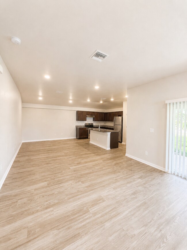Foto del edificio - Modern Duplex Available Now