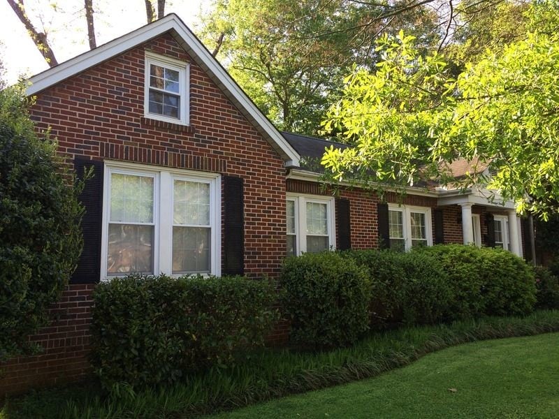 N. Main Area 2BR House with Fenced Yard House Rental in Greenville