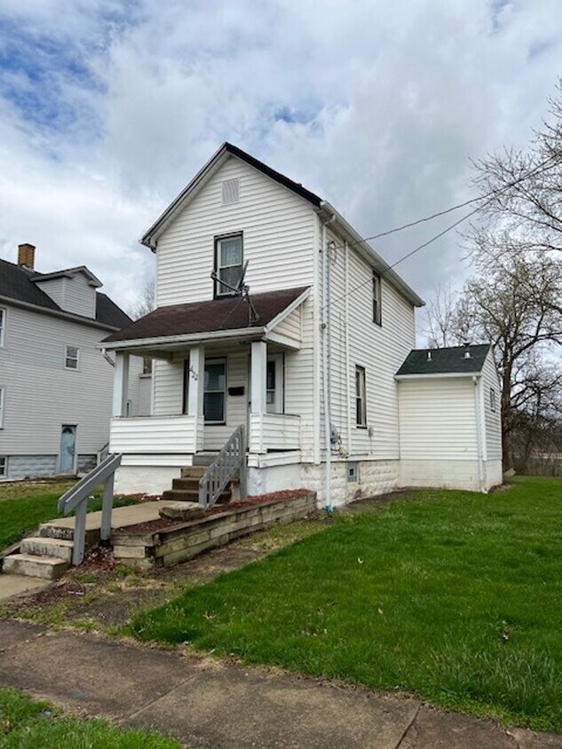 Primary Photo - YOUNGSTOWN WESTSIDE 2 BEDROOM HOUSE