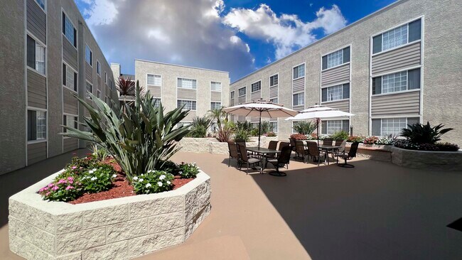 PATIO - Belmont Place - Senior Community