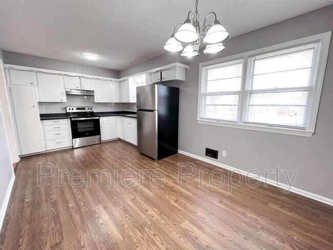 Foto del edificio - 4740 NW Cedar Ln