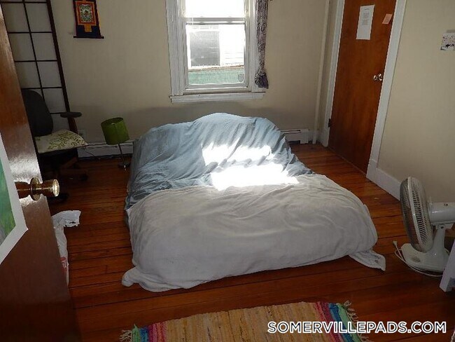 Foto del edificio - 83 Yorktown St