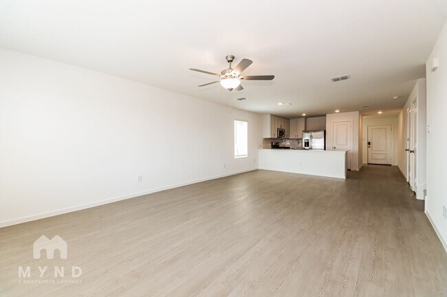 Foto del edificio - 2737 Mistwood Dr