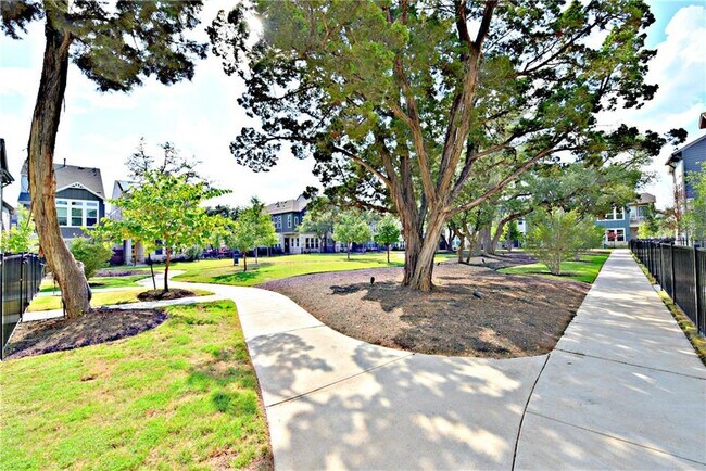 Foto del edificio - 13602 Defiance Pass