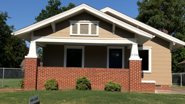 Building Photo - Beautifully Restored Craftsman Home In The...