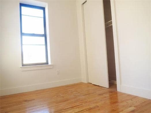 Building Photo - 348 E 110th St