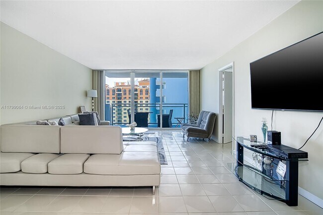 Foto del edificio - 2030 S Ocean Dr