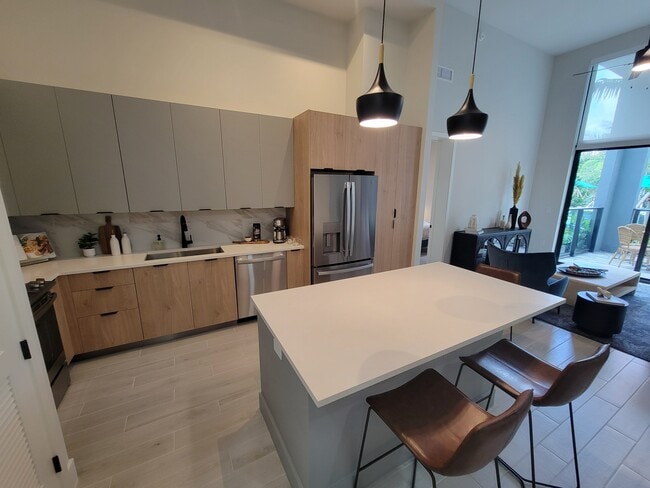 Building Photo - 3352 NW 84th Ave