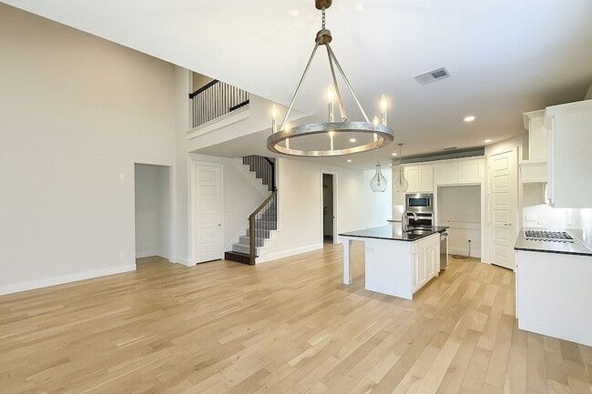 Building Photo - 5924 Owen Rd