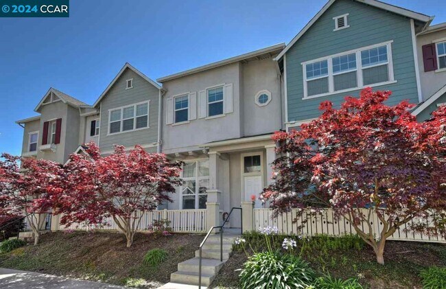 Foto del edificio - 1130 Summer Ln