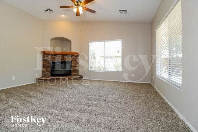 Building Photo - 14828 W Riviera Dr