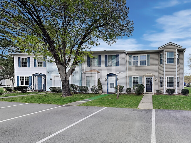 Building Photo - 8260 McGuire Dr