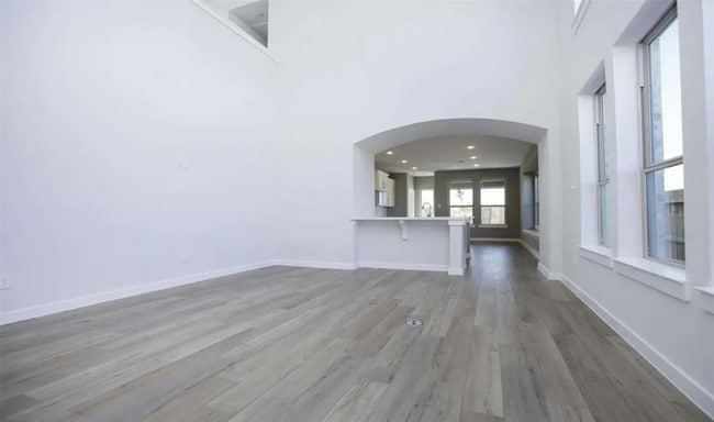 Building Photo - Charming 4 beds 2.5 baths in Meadowlakes!