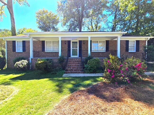 Foto del edificio - 3703 Hickory Hill Dr