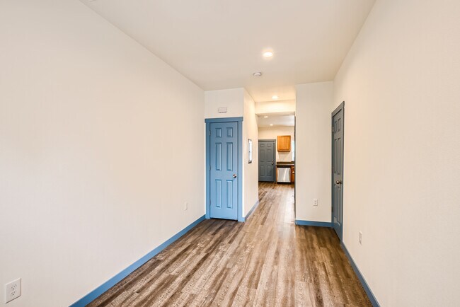 Sala de estar - 4783 NE 108th Ave