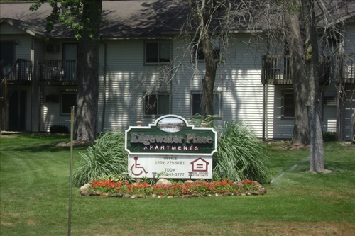 Building Photo - Edgewater Place Apartments