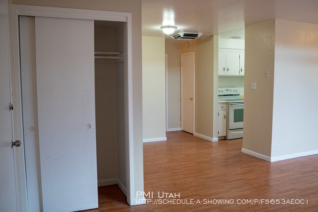 Building Photo - 4419 Rosehaven Ct
