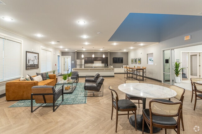 Casa club - Donerail