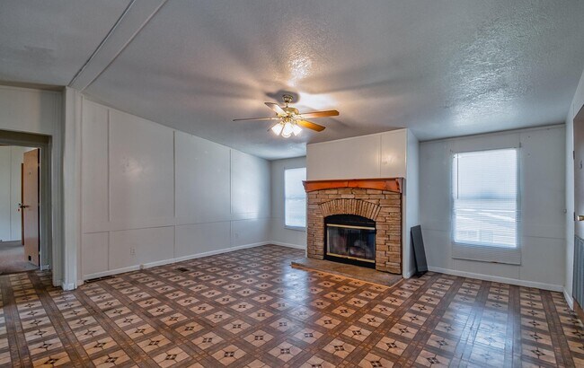 Foto del edificio - 714 Baldwin Ave SW