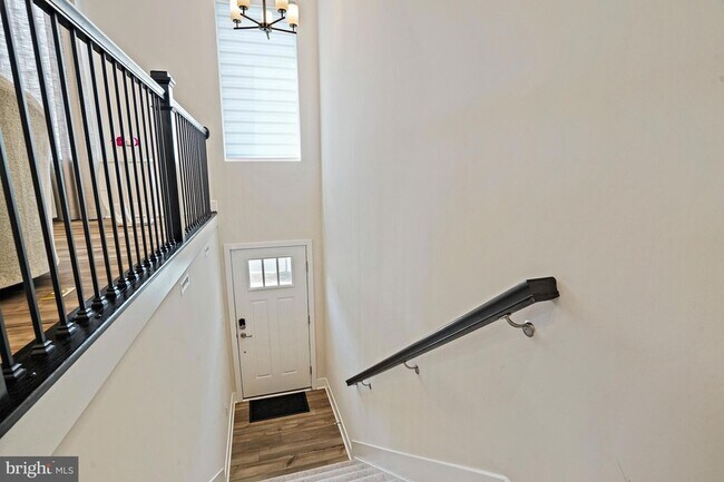 Building Photo - 3057 Perthshire Pl