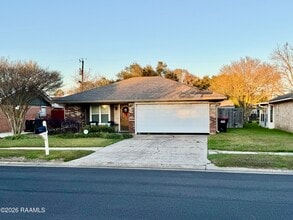 Building Photo - 103 Brookwood Cir