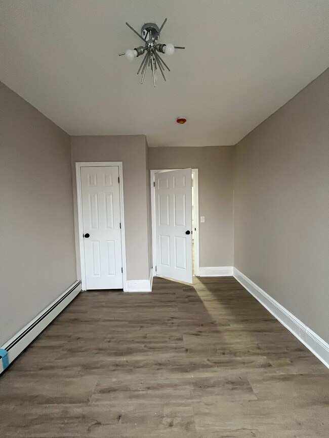 Building Photo - 153 Seaview Ave