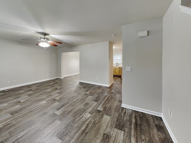 Foto del edificio - 1003 Valley Ridge Rd