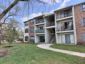 Building Photo - 19 Mendrey Ct